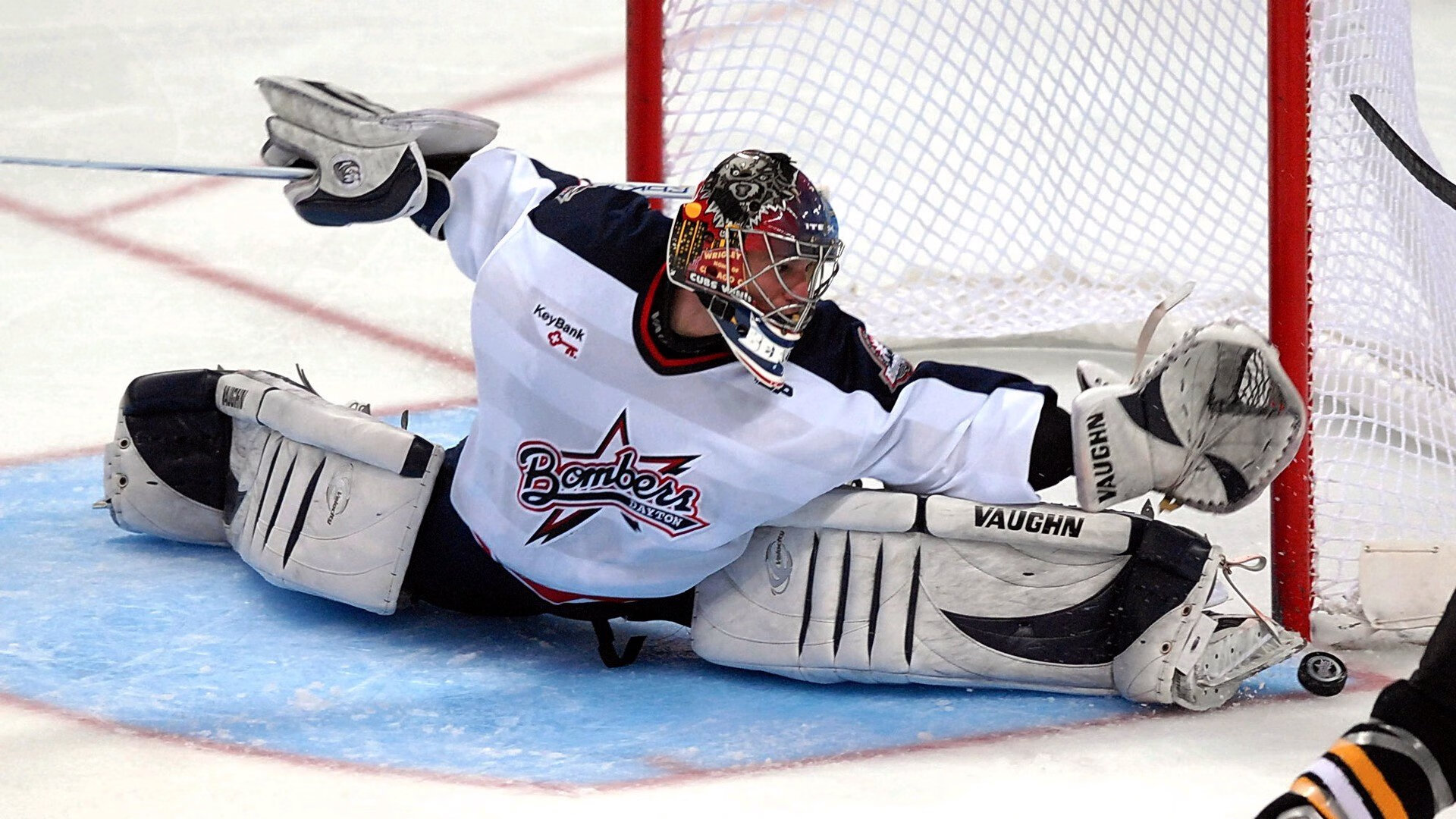 终极“绝杀”：“足球神兵”在欧冠的巅峰演出，足球神剧视频