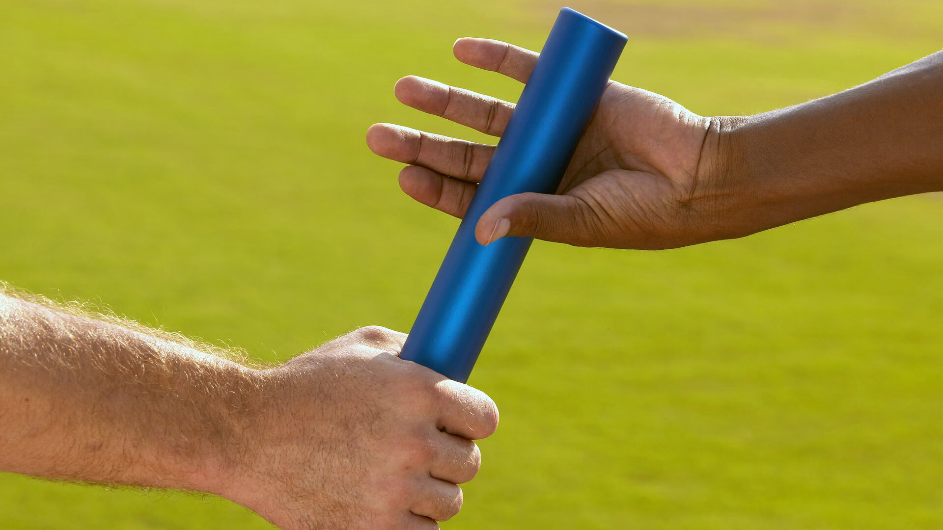 足球医疗急救服务体系在赛场全面部署，足球医疗团队